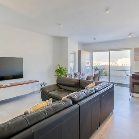 Annitchka Mansions - Penthouse In Malta *