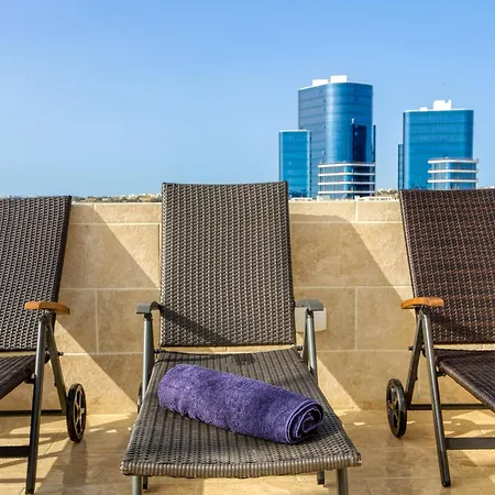 Annitchka Mansions - Pool Penthouse In Malta *