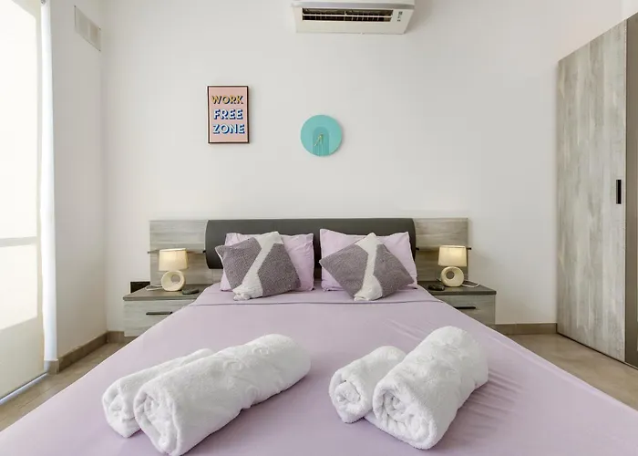 Annitchka Mansions - Penthouse In Malta *