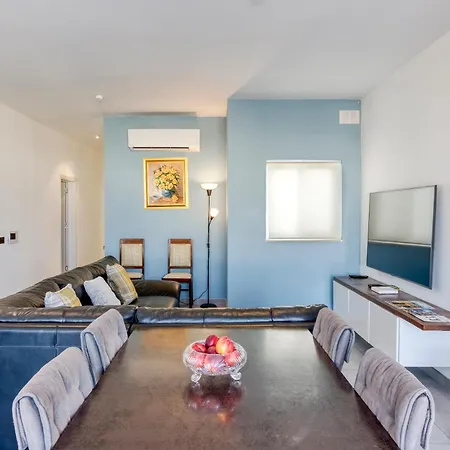 Annitchka Mansions - Penthouse In Malta