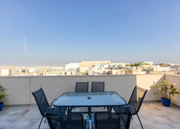 Annitchka Mansions - Penthouse In Malta * Μπιρκιρκάρα