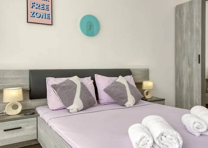 Annitchka Mansions - Penthouse In Malta Daire