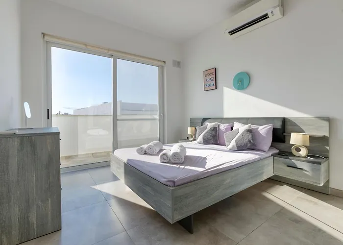 Διαμέρισμα Annitchka Mansions - Penthouse In Malta Μπιρκιρκάρα